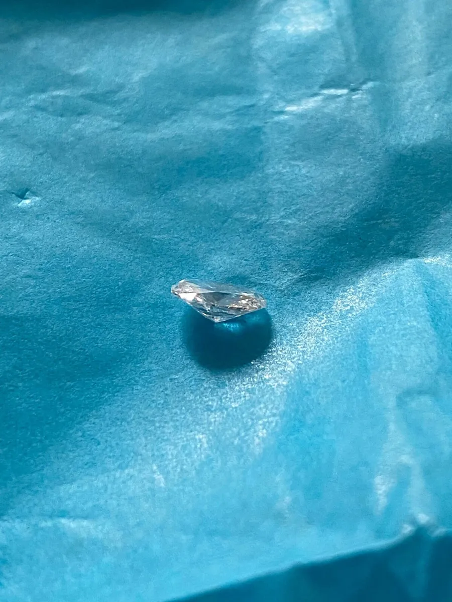 .38 Natural Diamond with Certificate - Image 4
