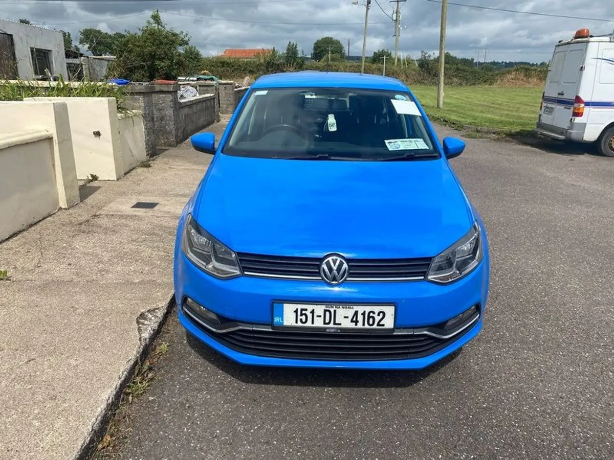2015 Volkswagen Polo - Image 2