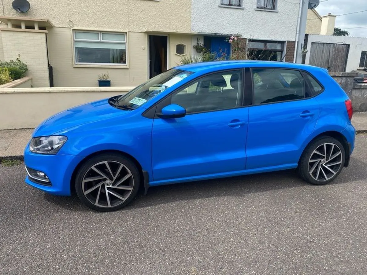 2015 Volkswagen Polo - Image 3