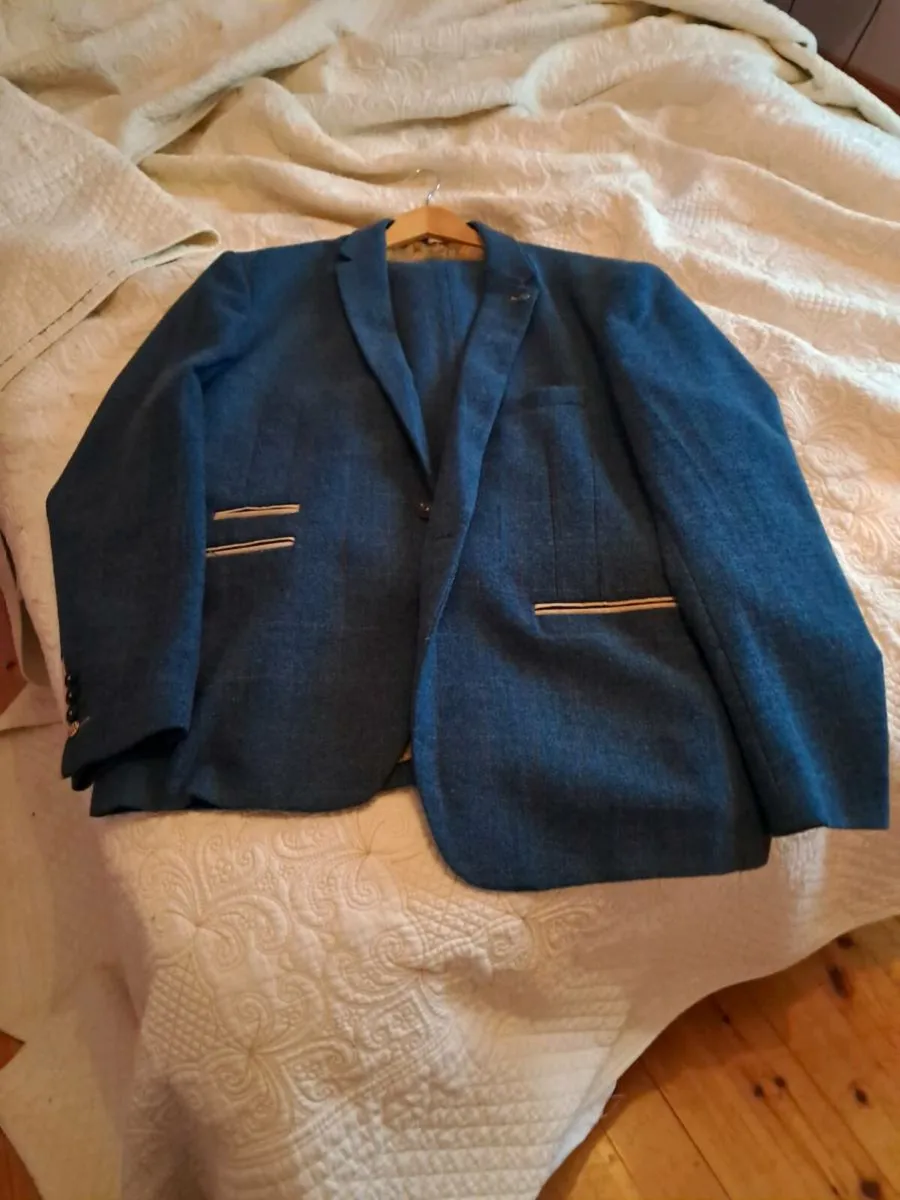 Suit - Image 2