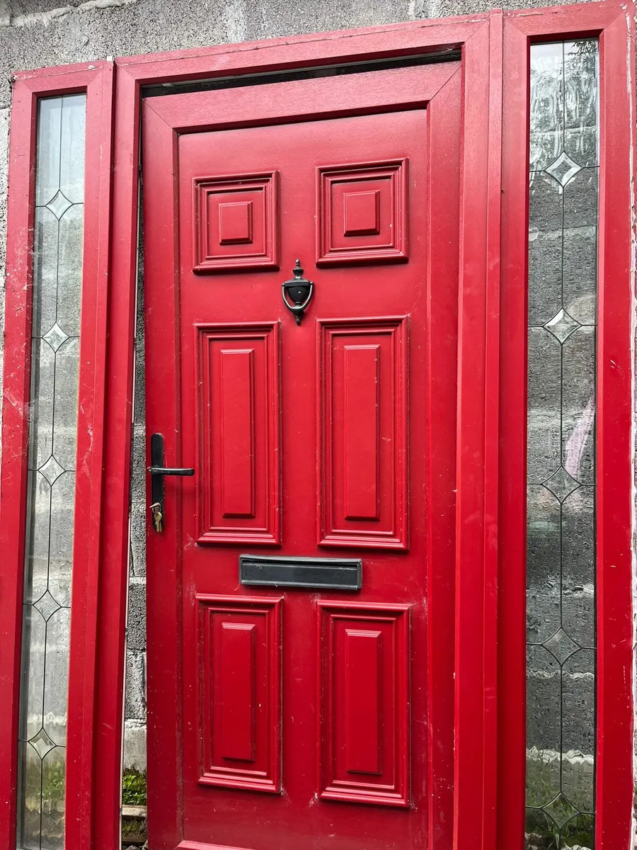 Front door - Image 2