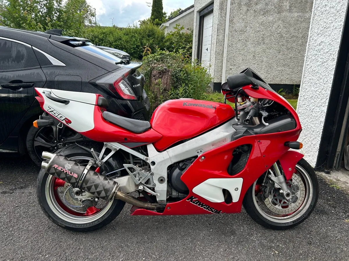Zx7r - Image 4