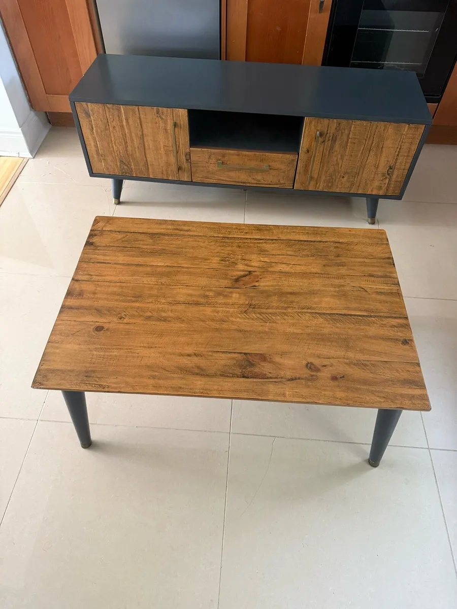TV and coffee table - Image 4