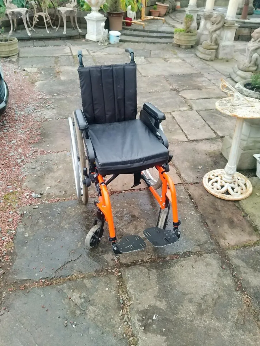 Wheelchair for youth or small adult - Image 4