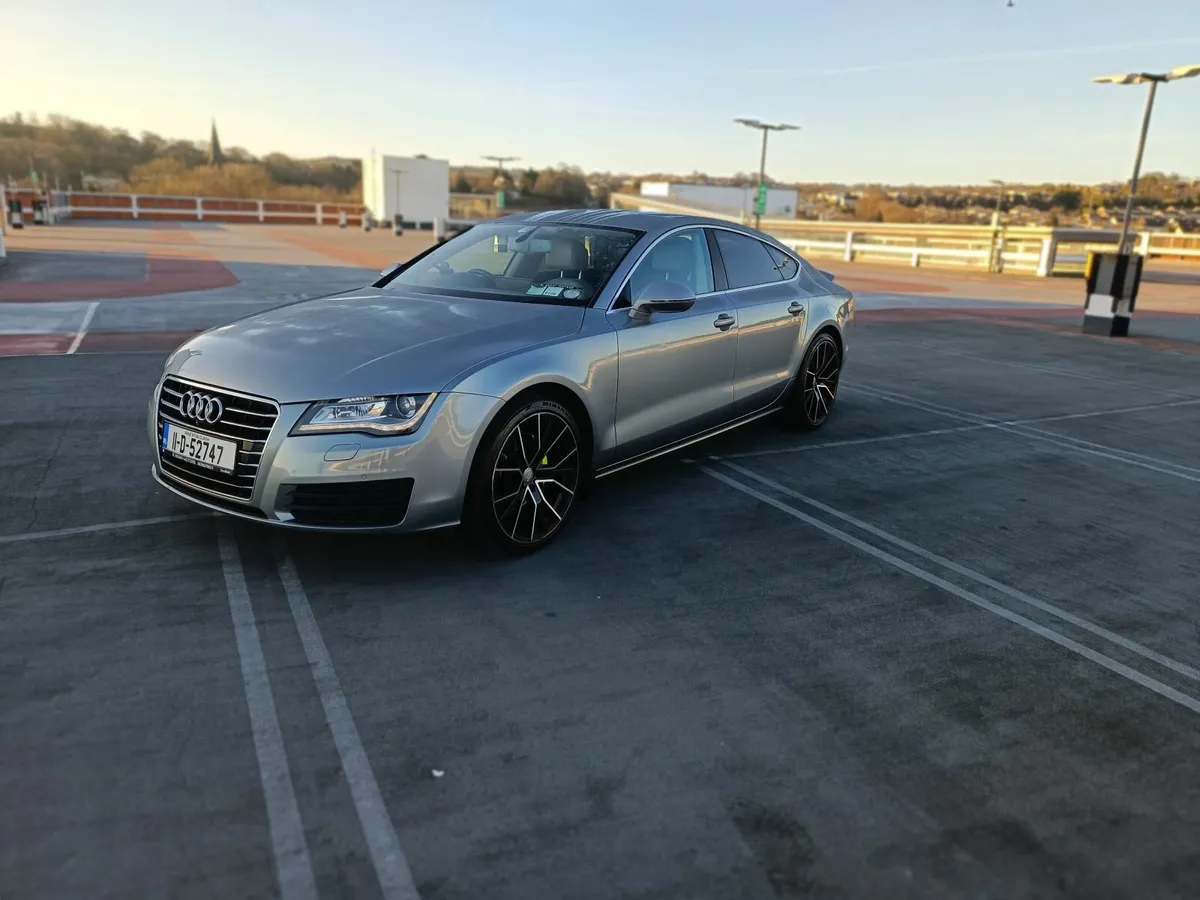 Audi A7 2011 - Image 2