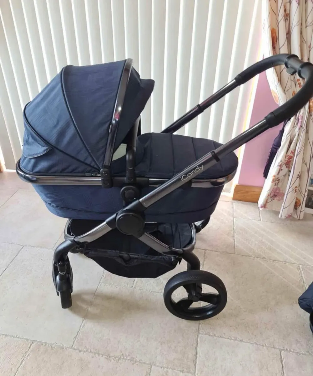 iCandy Peach 6 travel system - Image 1