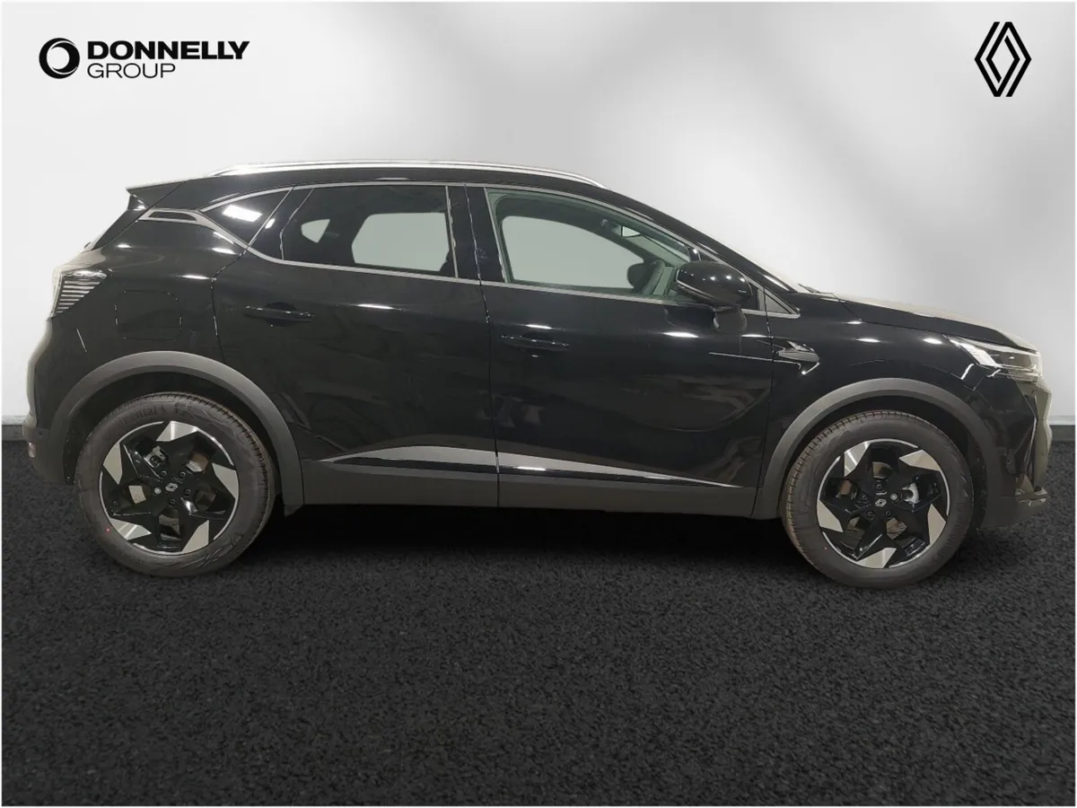 Renault Captur Hatchback Techno - Image 3