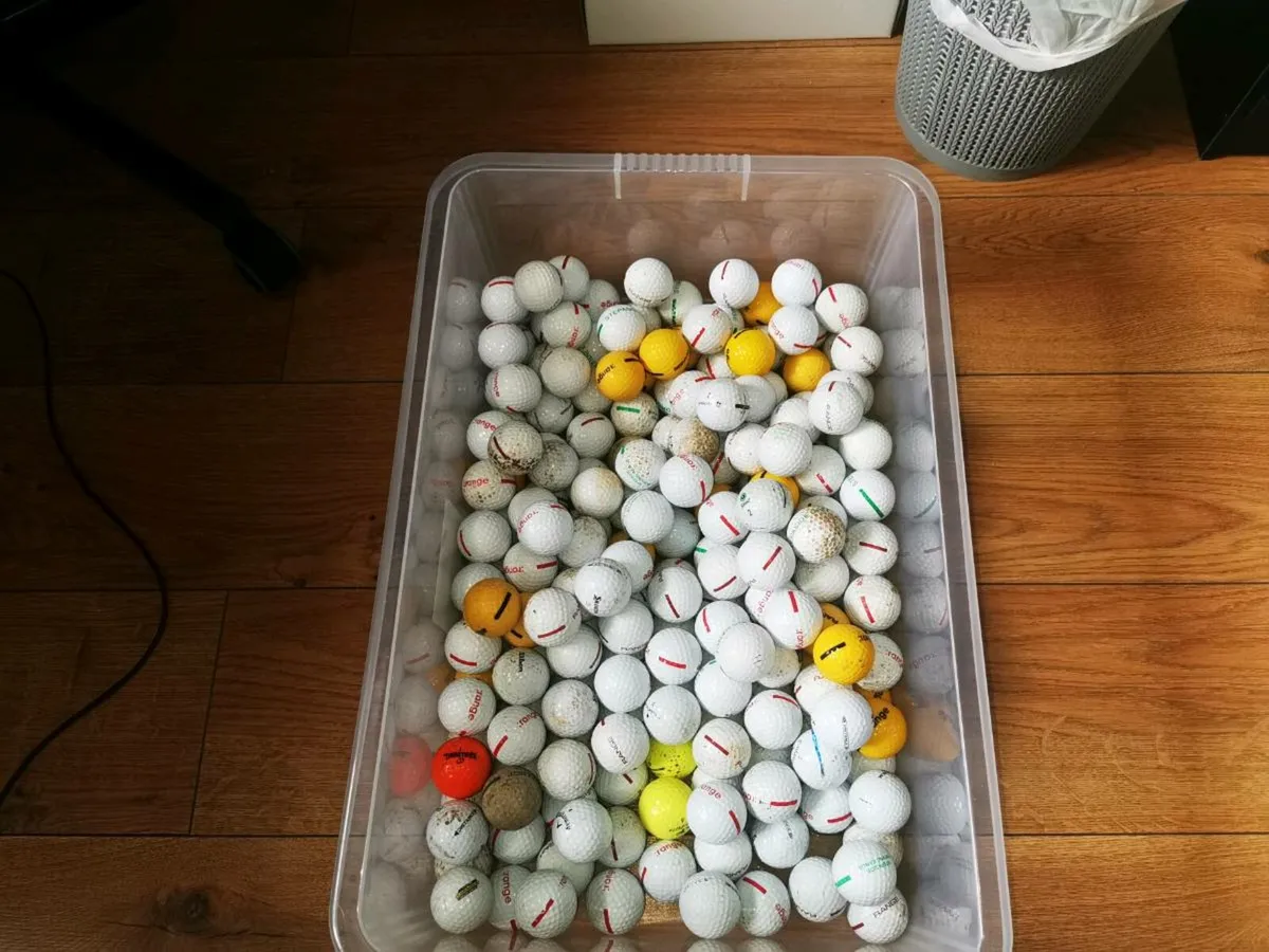 Golf balls - Image 1
