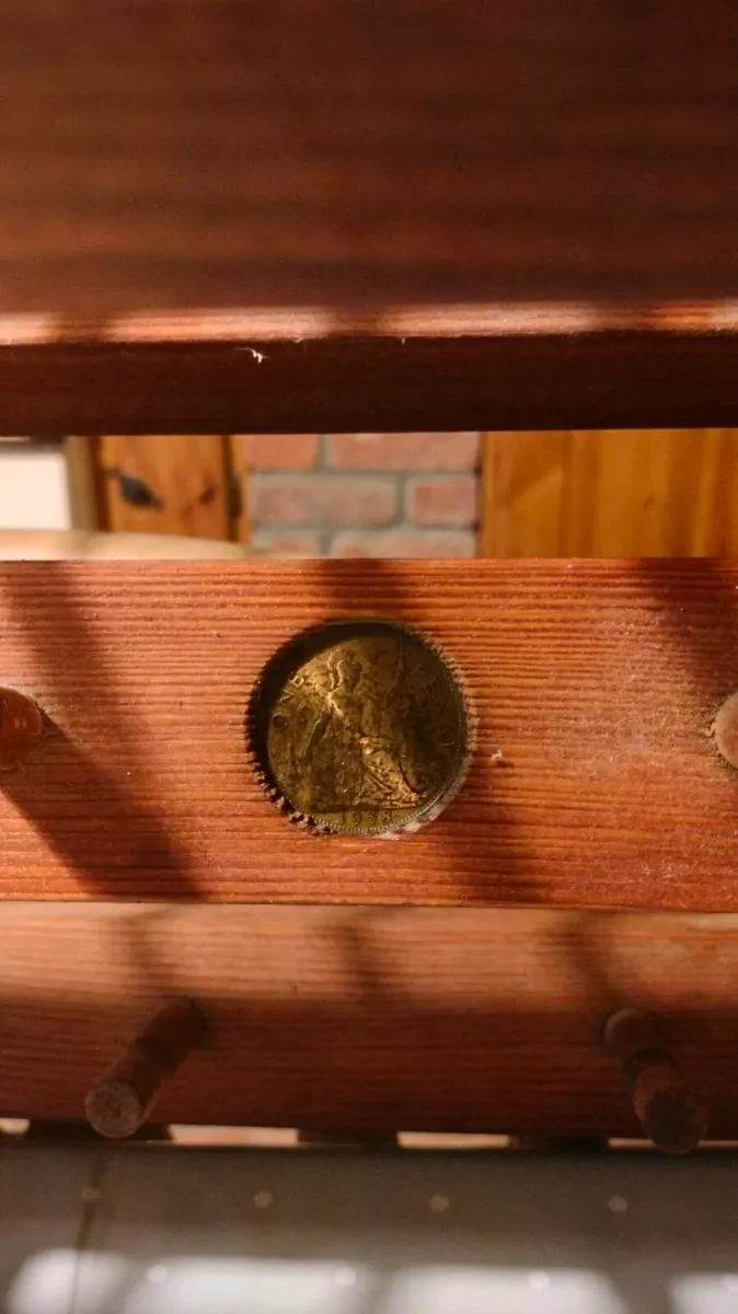 Penny pine, beeswax pine, notice the genuine old p - Image 4