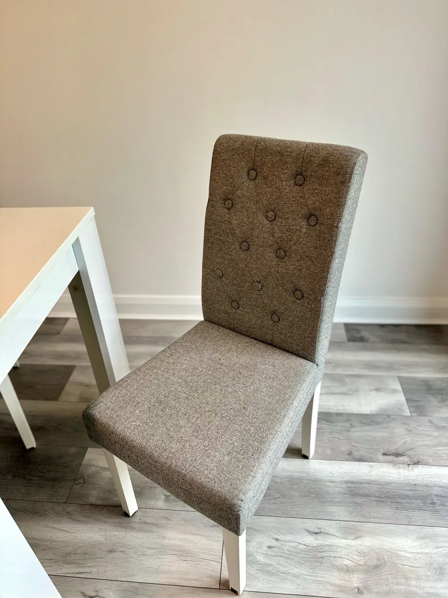 Dining table and 4 chairs - Image 2