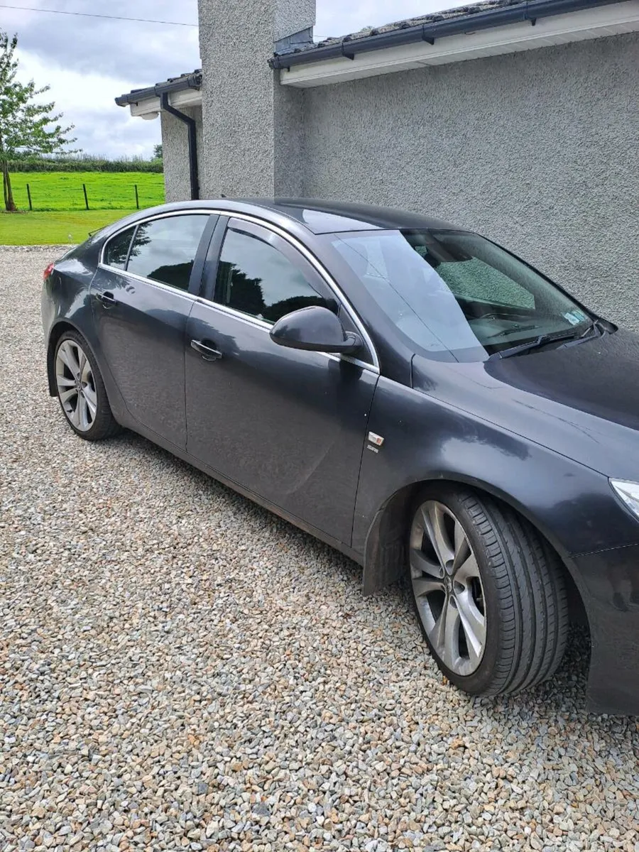 Car - Image 1