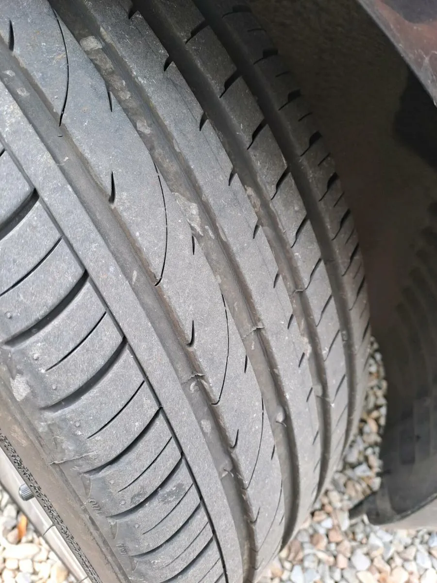Car - Image 4
