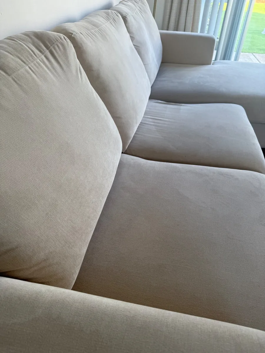 Couch - Image 3