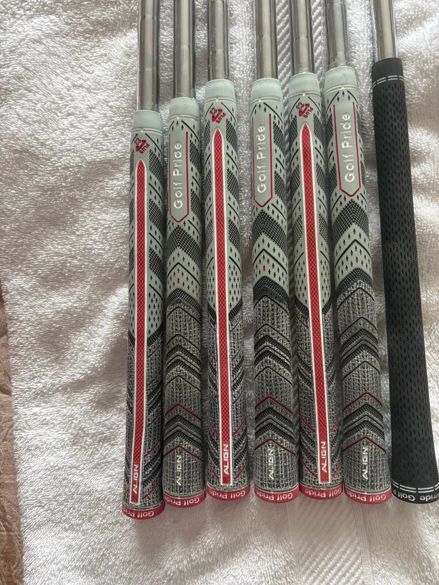 Dynamic Gold 105g 5-PW Modus 105 4 iron shaft - Image 1