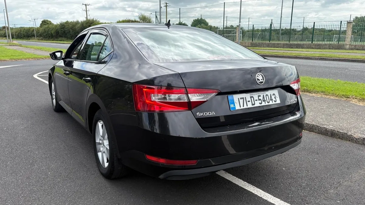 2017 SKODA SUPERB 1.6 Tdi DSG AUTO - Image 4