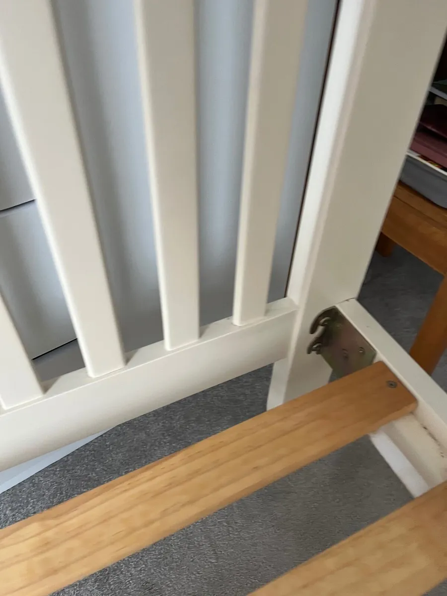 Single bed with headboard - Image 2