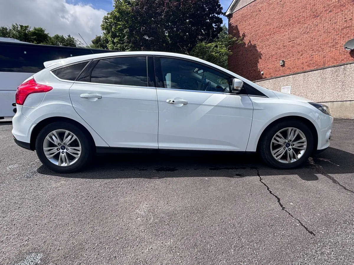 FORD FOCUS 2014 ECOBOOST TITANIUM NAVIGATO - Image 1