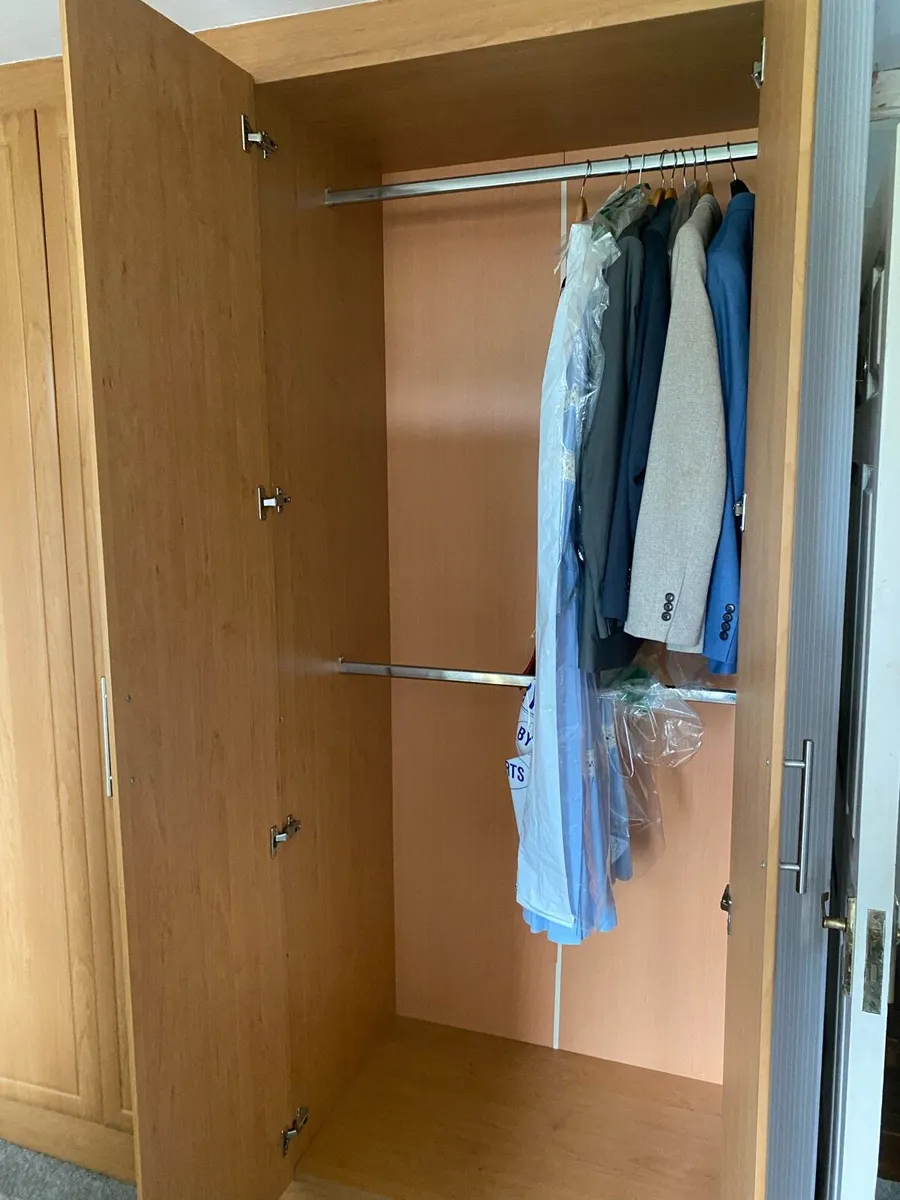 5 door bedroom wardrobe - Image 3