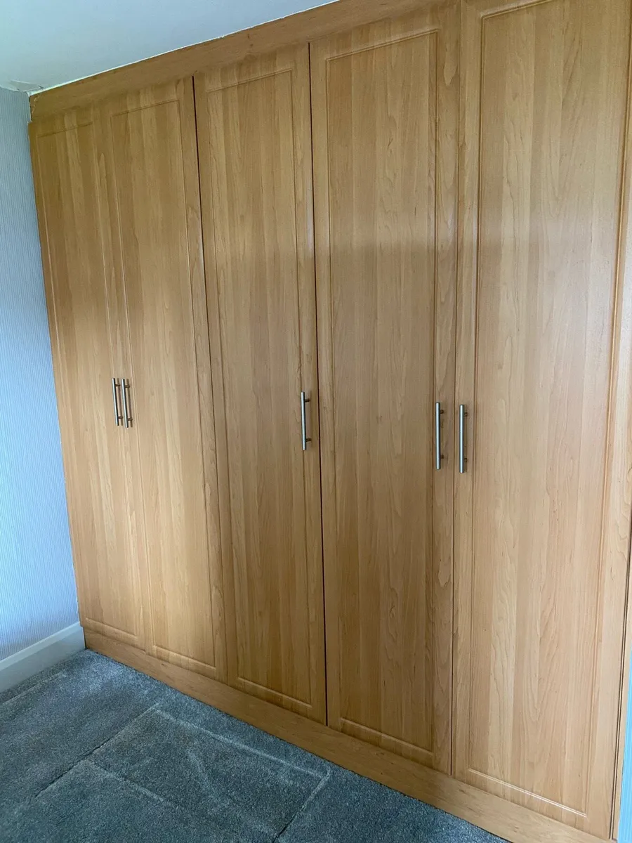 5 door bedroom wardrobe - Image 4