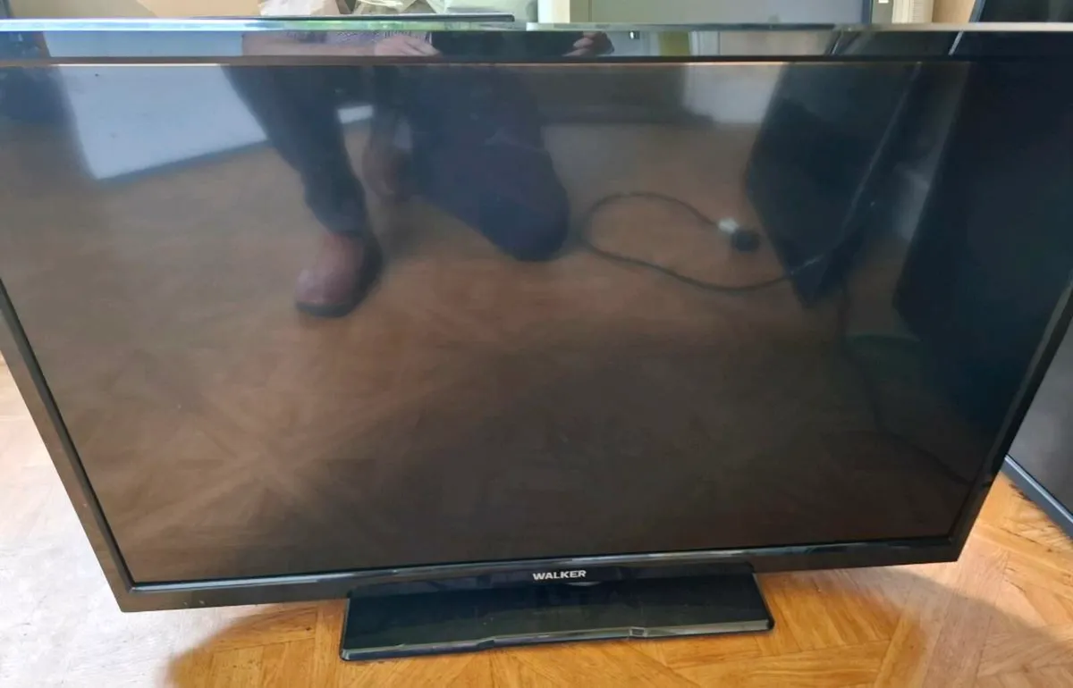 32 INCH SMART TV