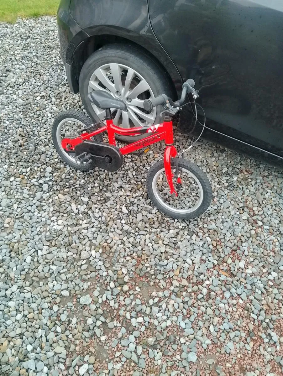 Kids 14 inch bike - Image 1