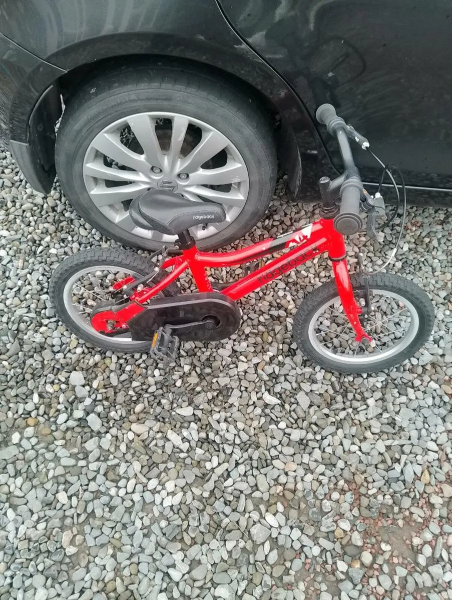 Kids 14 inch bike - Image 4
