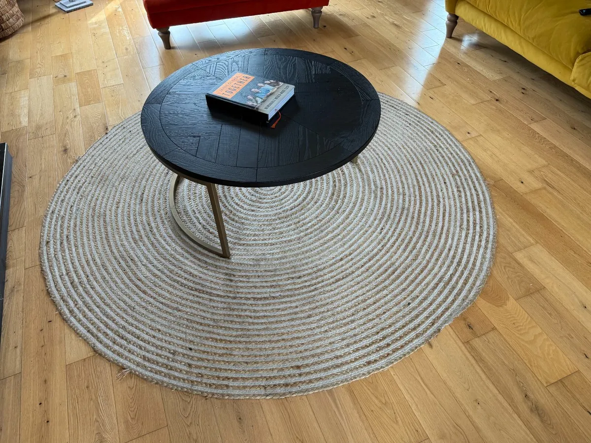 Rug - Image 1