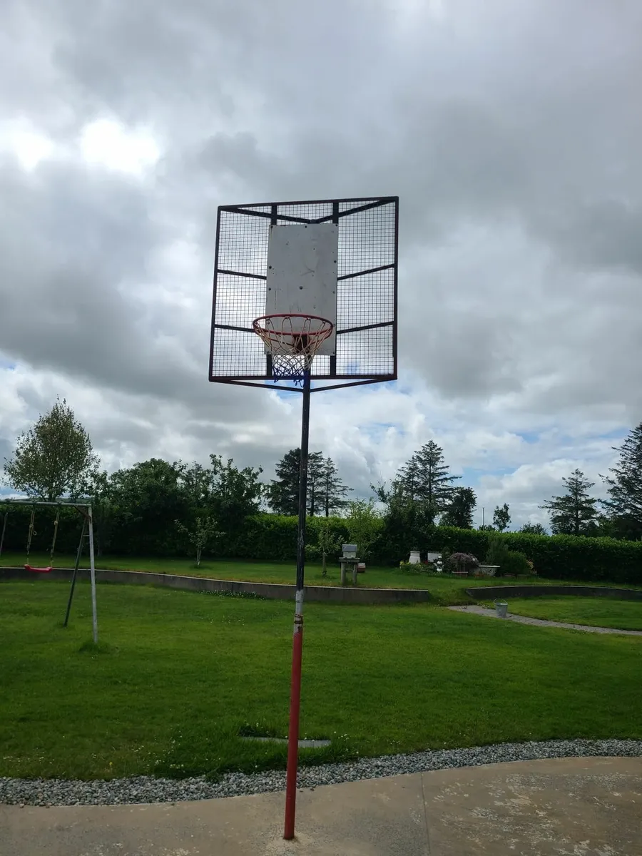 Basketball ring - Image 1