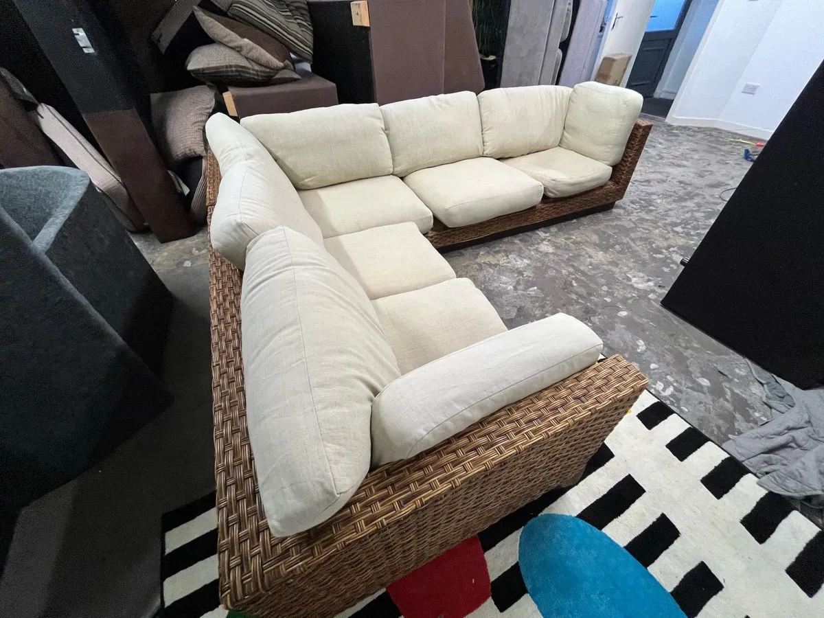 Large rattan garden sofa set l shaped delivery - Image 3
