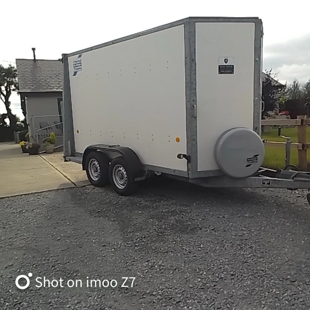 Ifor Williams 10ft box trailer - Image 1