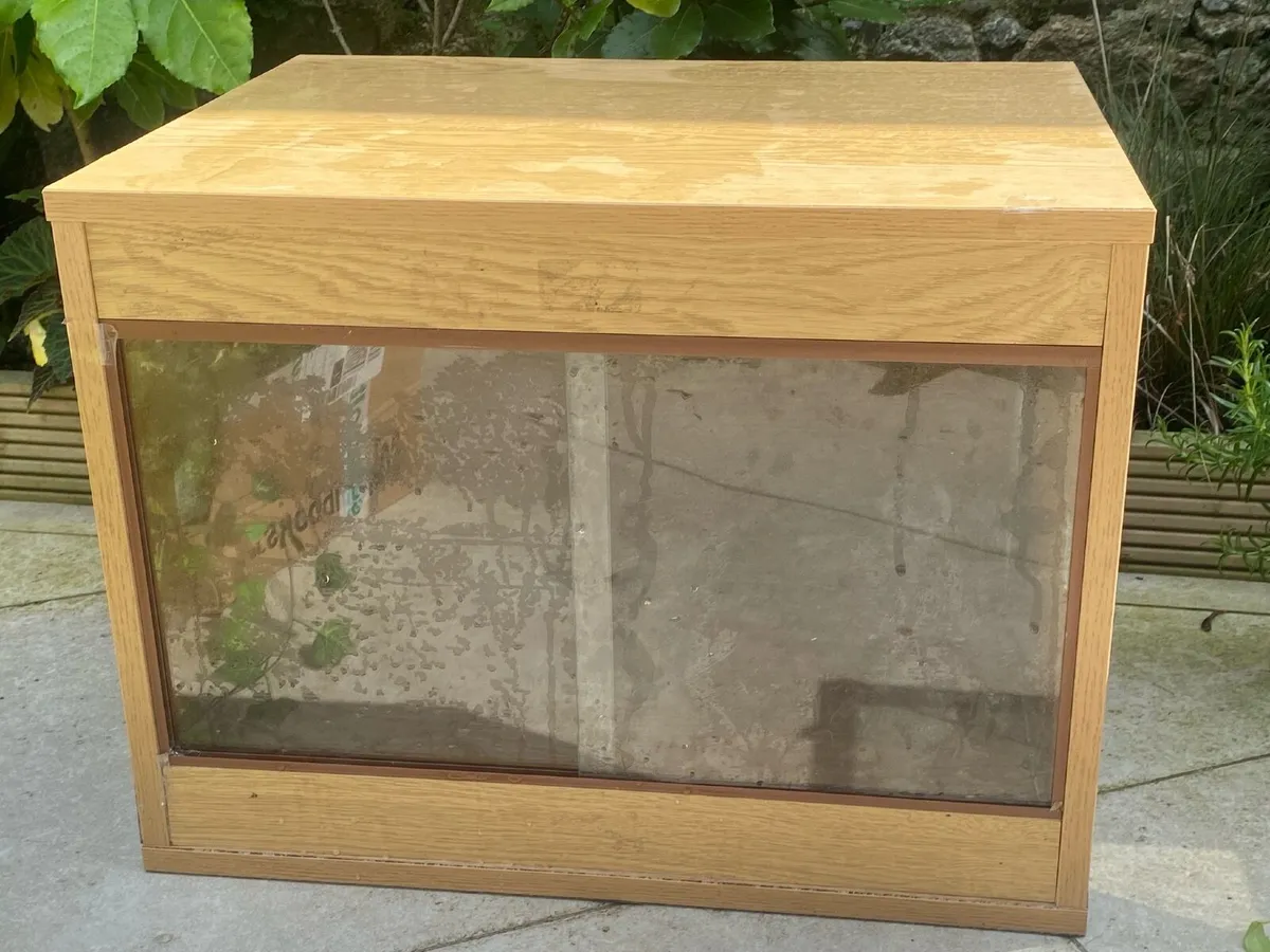 Second hand Vivarium for sale - Image 1
