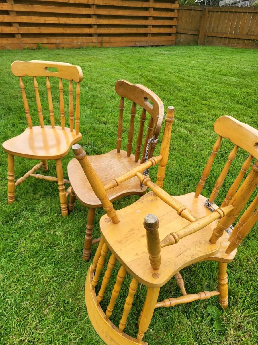 4 x old style Kitchen Chairs - Image 1