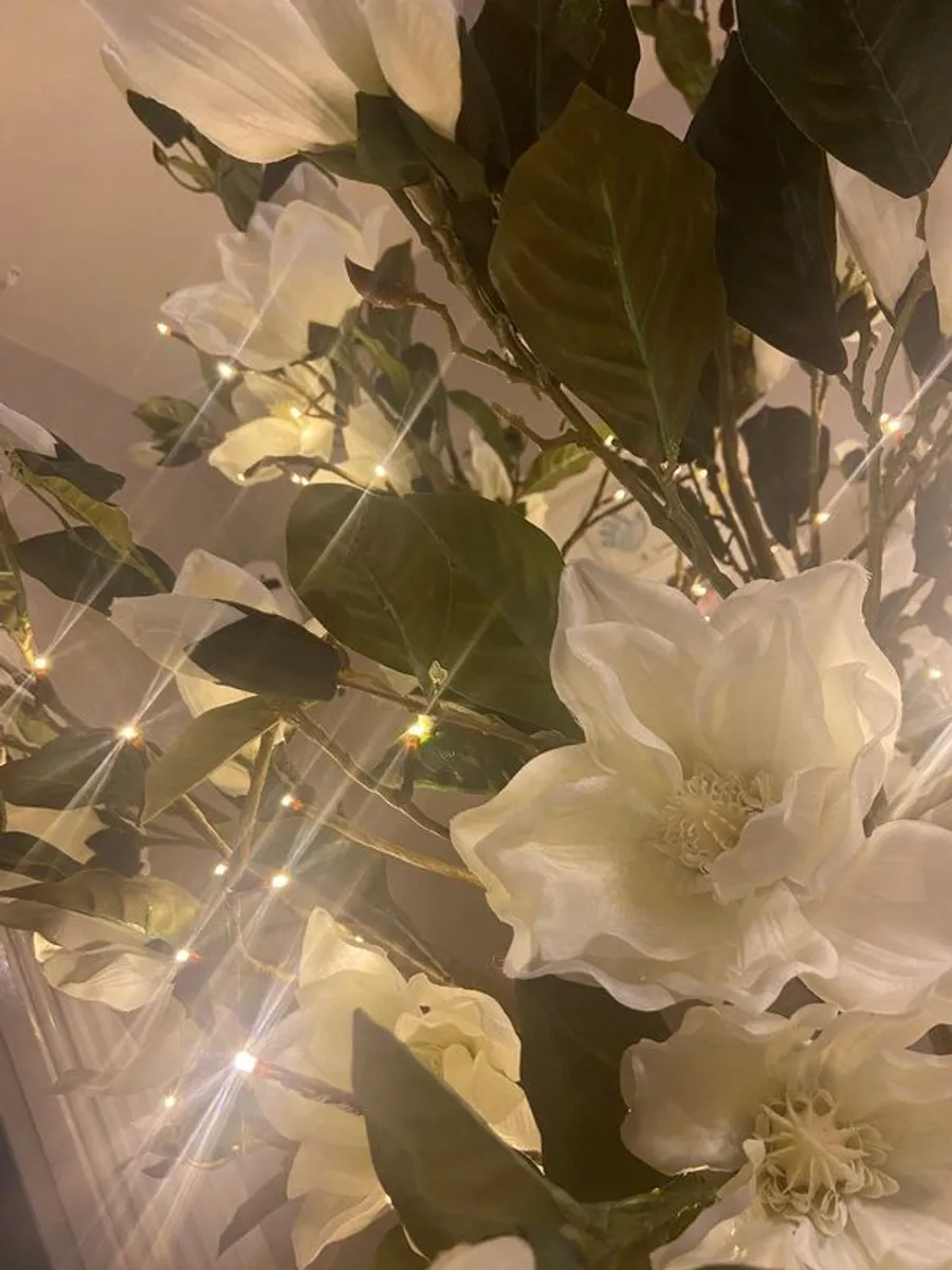 2.1m White Magnolia LED Tree - Image 4