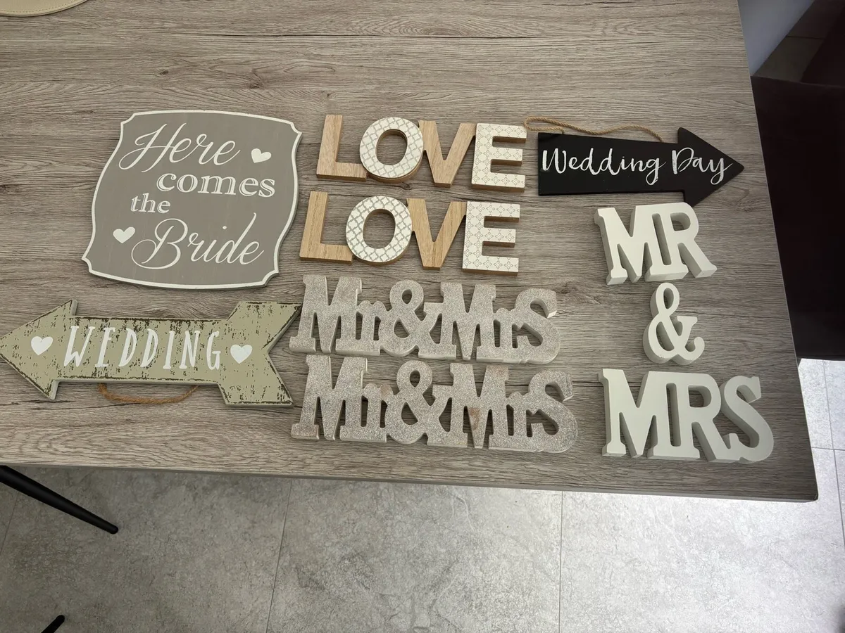 Wedding signs
