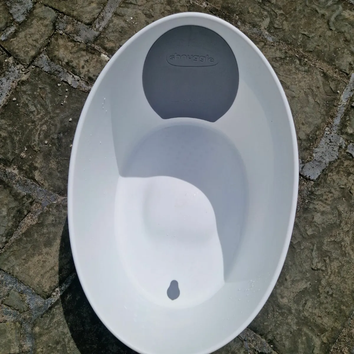 Shnuggle Baby Bath Tub - Image 1
