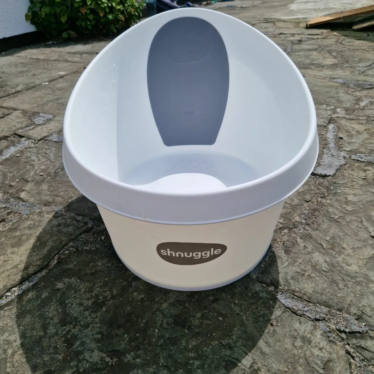 Shnuggle Baby Bath Tub - Image 2