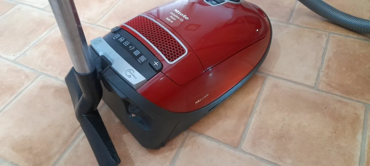 Miele vacuum/Hoover cleaner - Image 2
