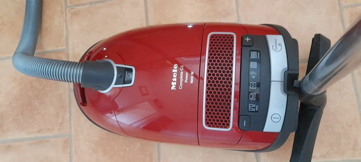 Miele vacuum/Hoover cleaner - Image 3