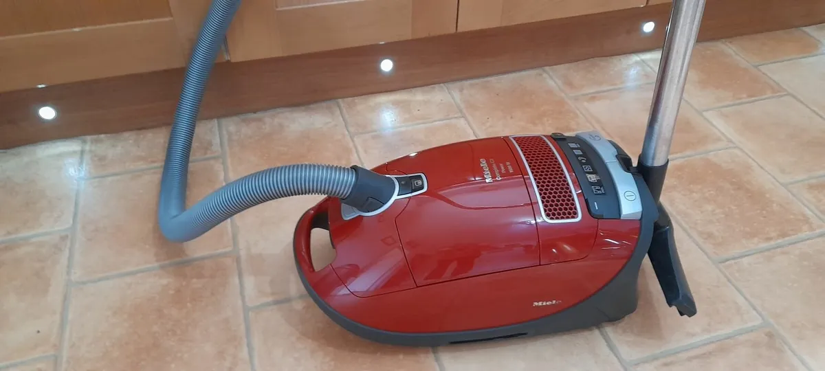 Miele vacuum/Hoover cleaner - Image 1
