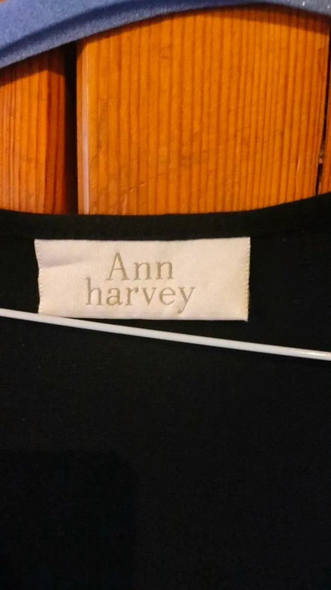 Ladies Ann Harvey black and white top.plus size - Image 2