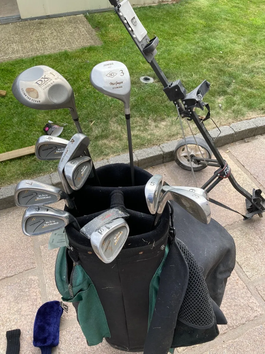 Golf clubs,bag and golf cart - Image 2