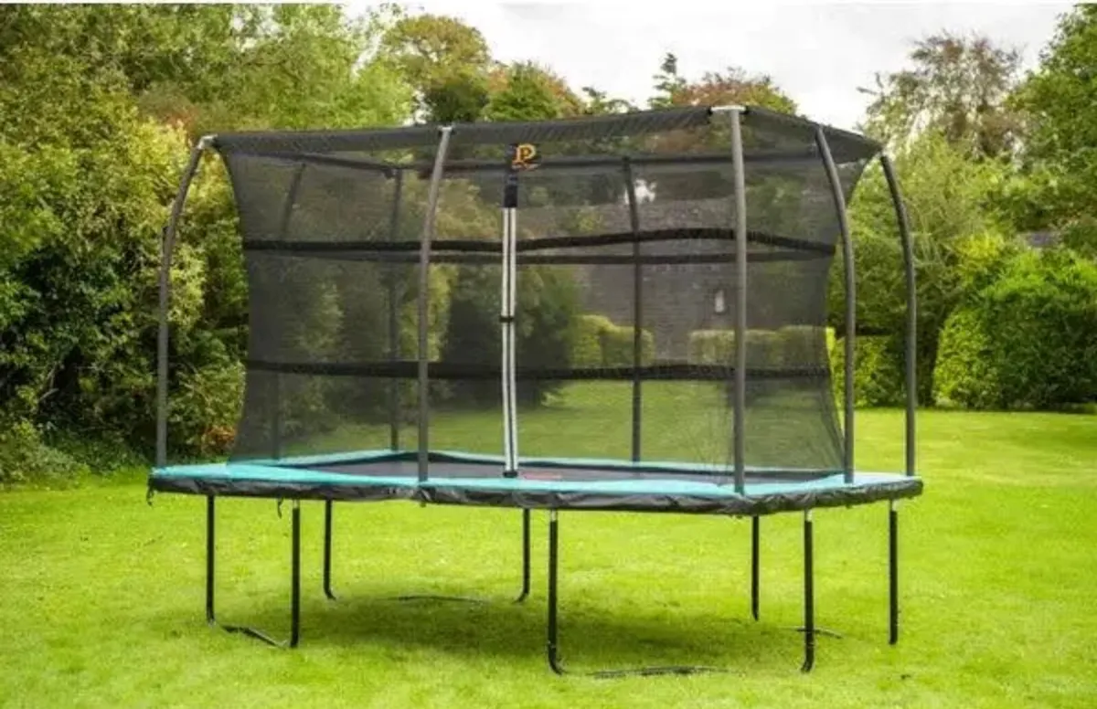 Thorpe sports Trampoline with Enclosed Net 12x8ft - Image 1