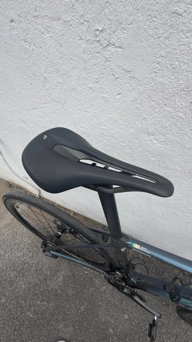 Giant TCR Pro 0 (Cadex 36 wheels optional) - Image 3