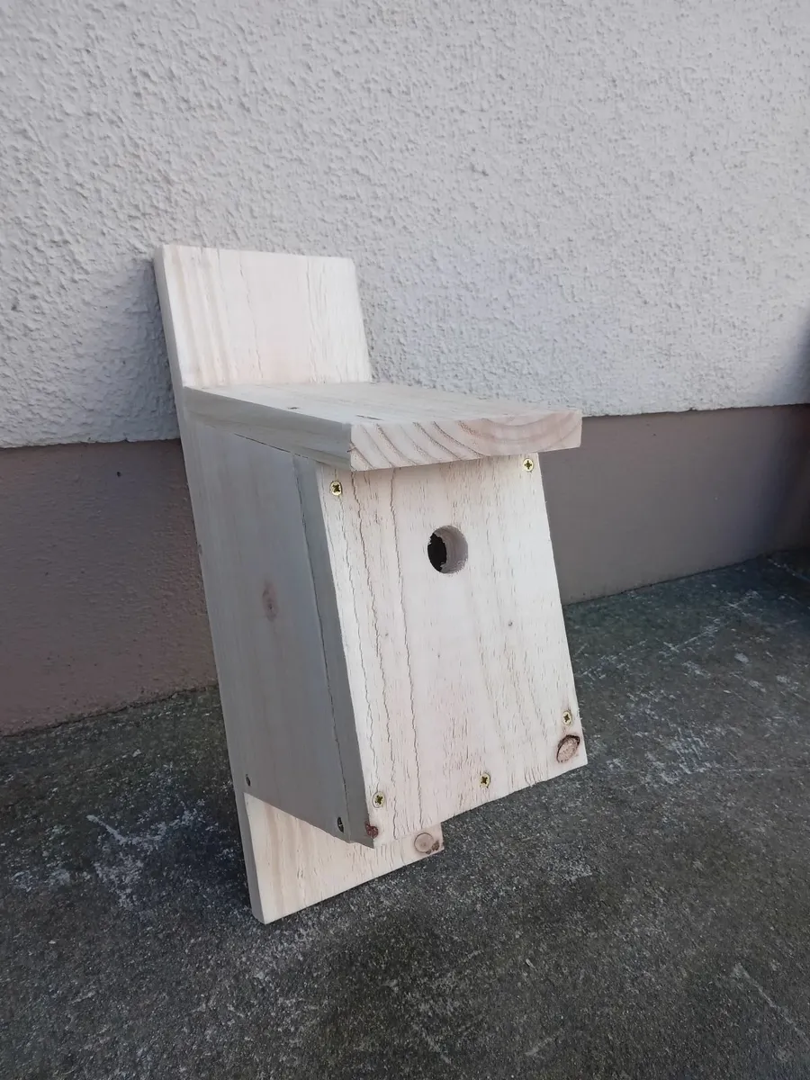 Sparrow & Tit Nesting Boxes - Image 3