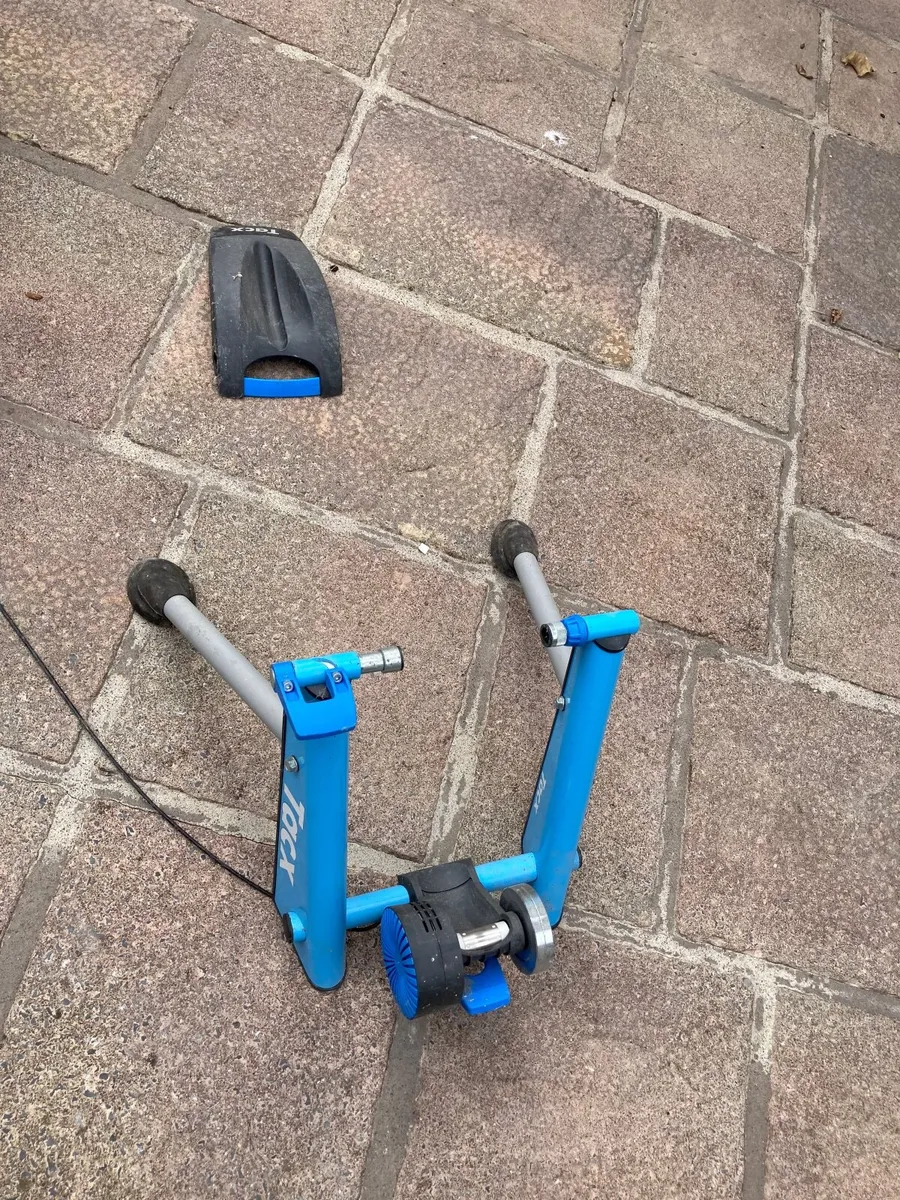 Bicycle trainer
