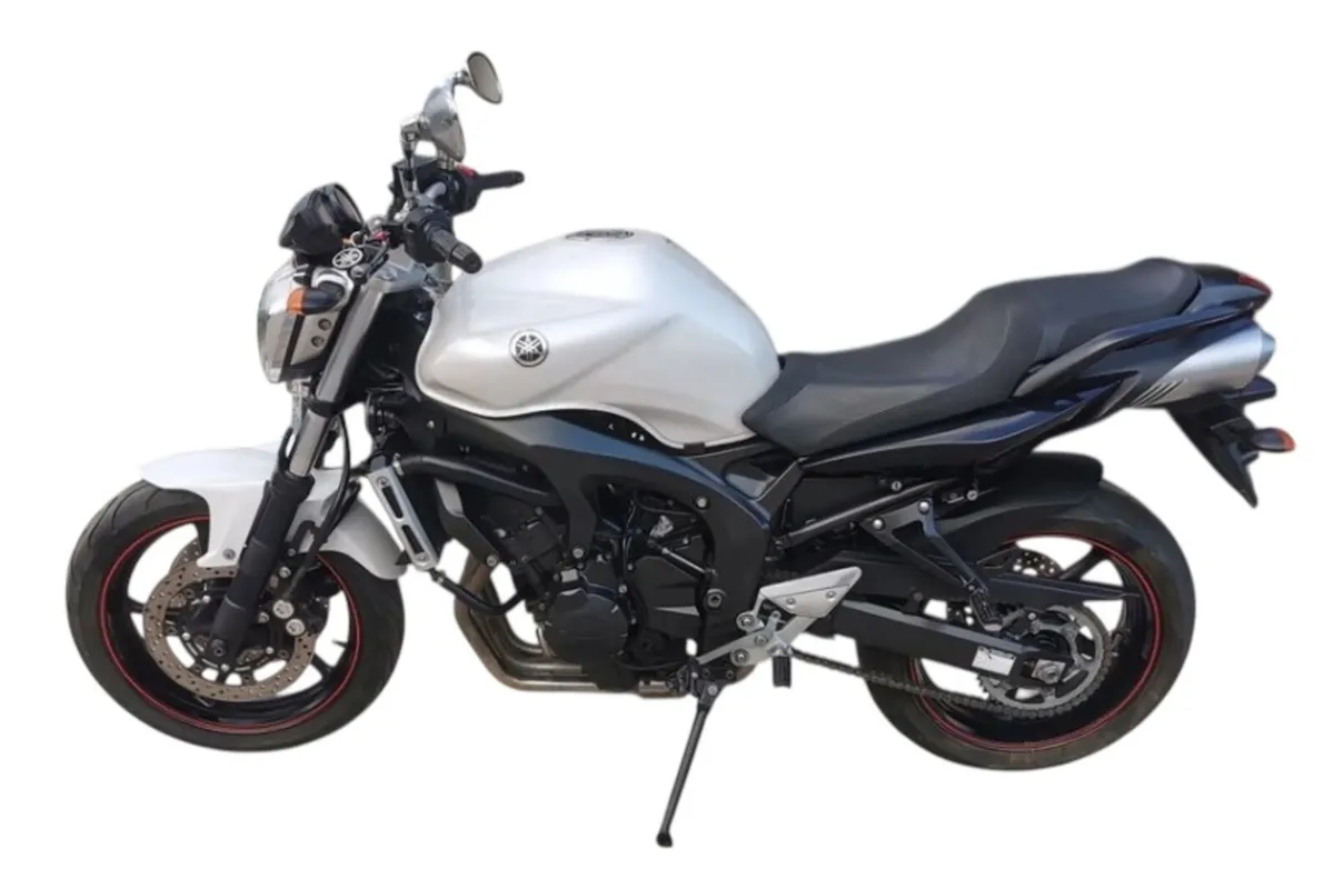 Yamaha FZ6 S2 - Image 4
