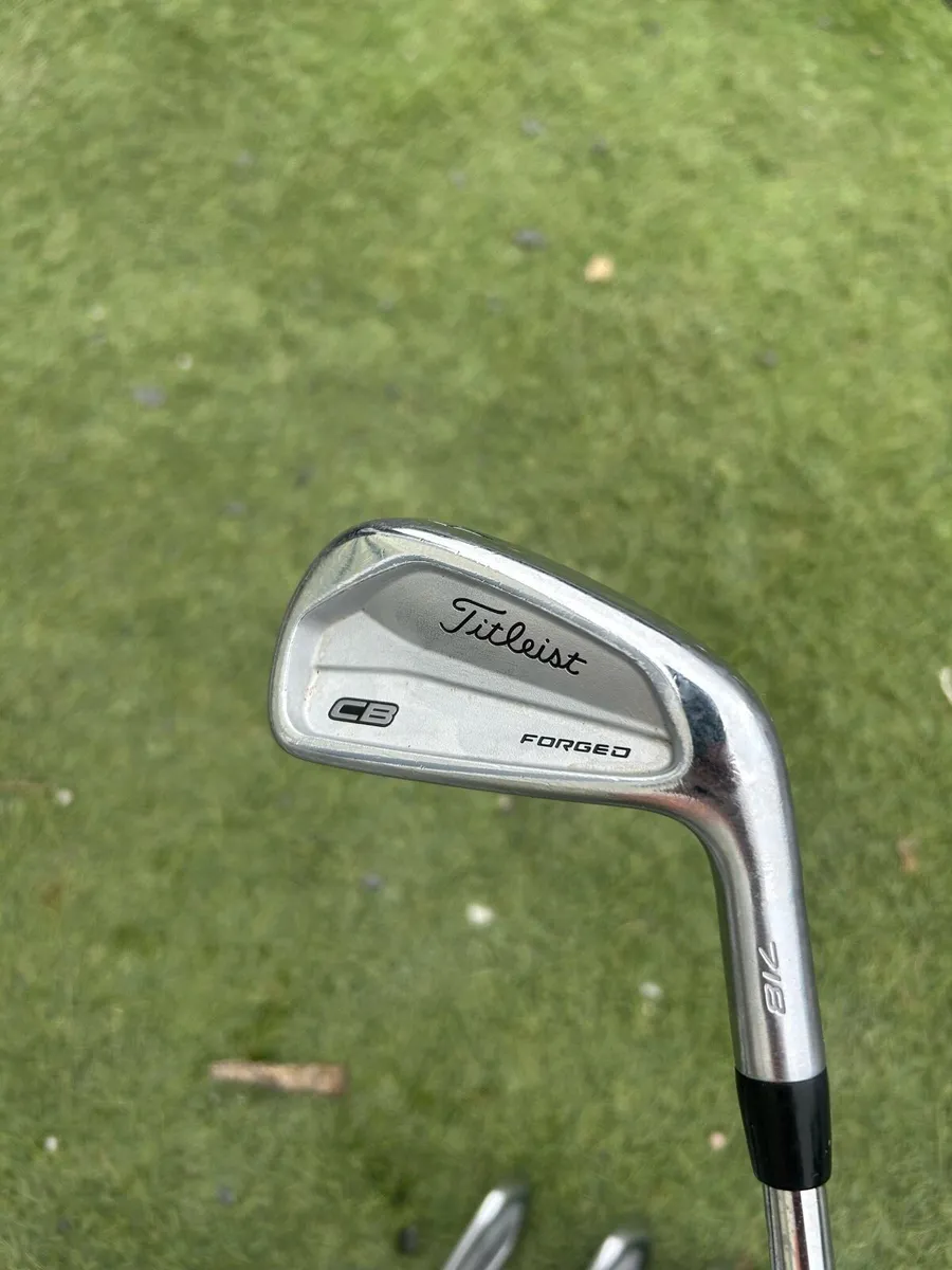 Titleist CB forged 718 - Image 1