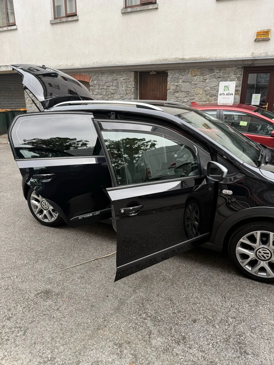 VW up 2016 low klms automatic - Image 1