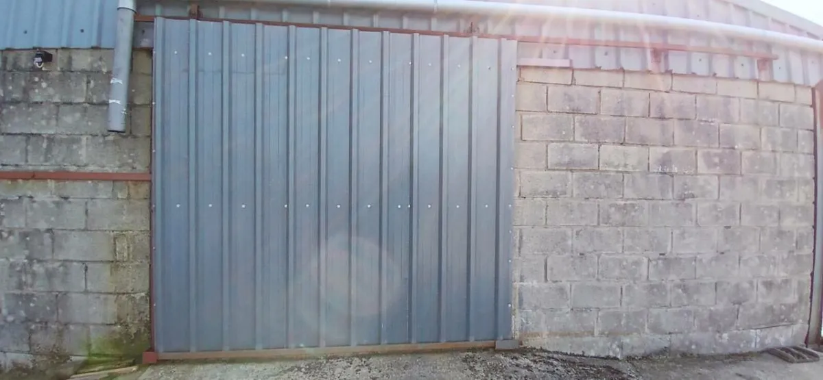 Barn door - Image 1