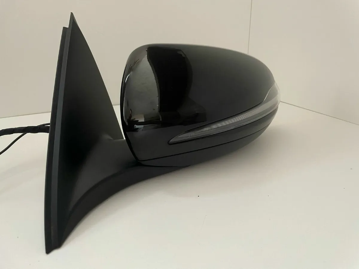 MERCEDES GLC W253 LEFT  SIDE  WING MIRROR - Image 1